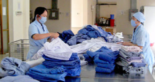 sản xuất giặt là quần áo tại NM Minh sáng