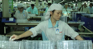 Nhà máy Bảo Khang tuyển 45 nữ ép các sản phẩm nhựa